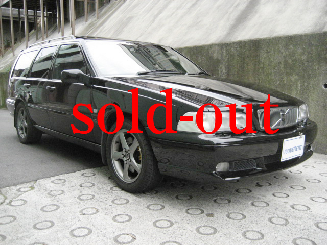 {{V70R-AWD